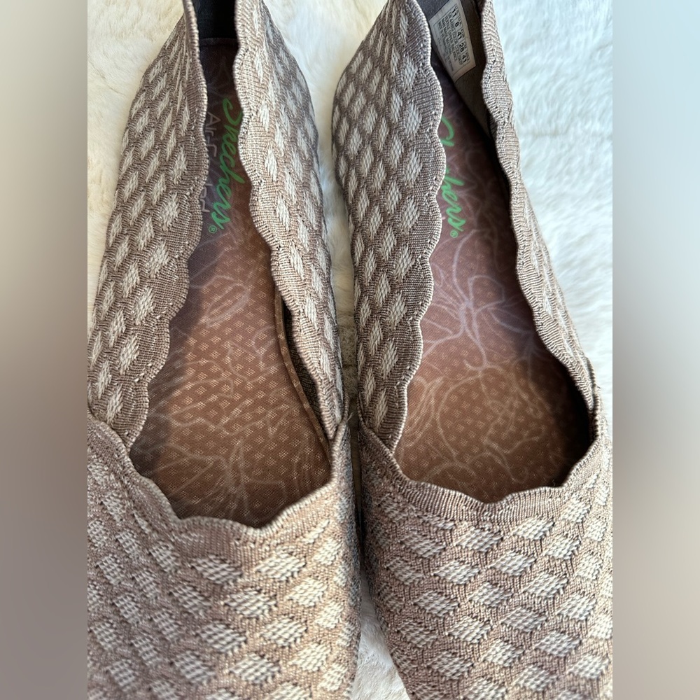 Women’s Skechers